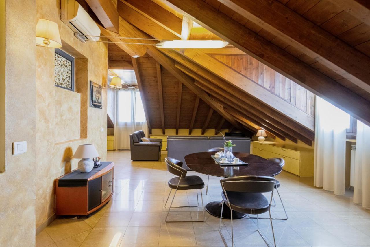 Appartamento Easylife - Esclusivo Attico In S Babila Milano